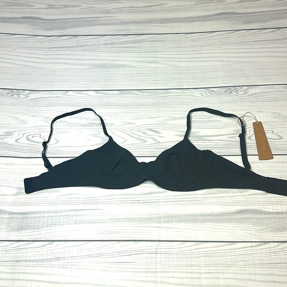 NWT Skims Fits Everybody Unlined Demi Bra Onyx 30B - Picture 2 of 9